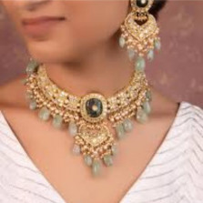 HANDMADE NECKLACE (LADIES)