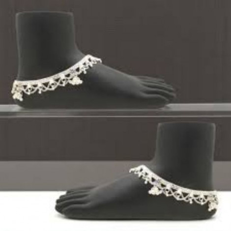 SILVER LOOK ANKELETS